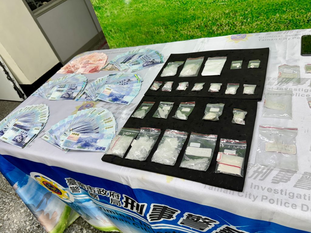 S__38404410_0 - 報新聞 Mega News