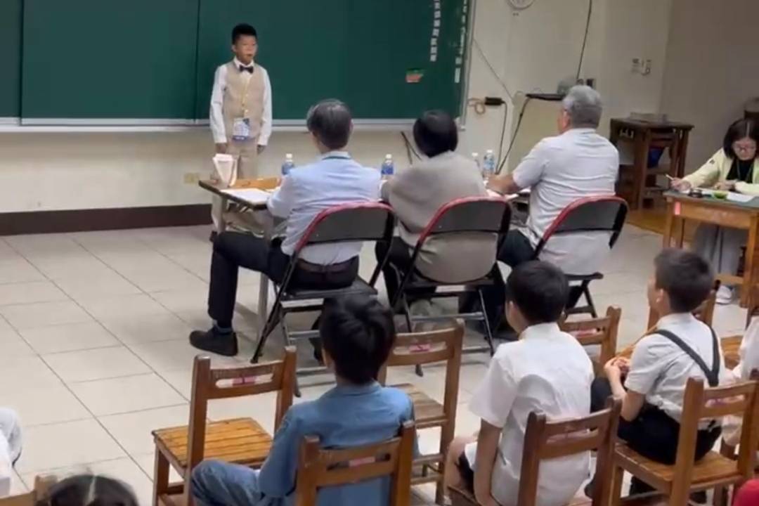 每位參賽者從指定三題中擇一發表3至4分鐘的台語演講,主題涵蓋「基隆好食物」、「用心看基隆」、「拄著困難的時陣」等,兼具在地文化與語言教育意涵,參賽者無不渾身解數盡情發揮,