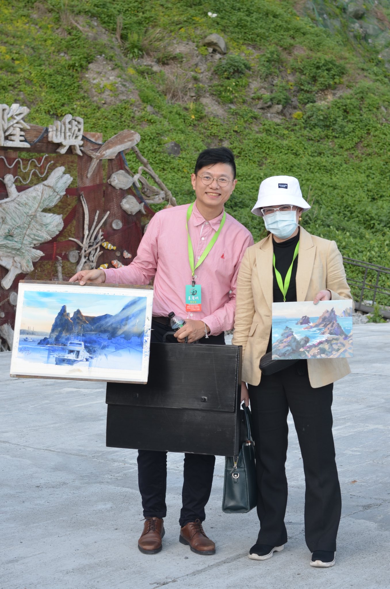 鉅隆萬豪船隊攜手黃進龍教授率師大藝術系登基隆嶼寫生 6 494139736 122099739014856322 4876438862647448109 n