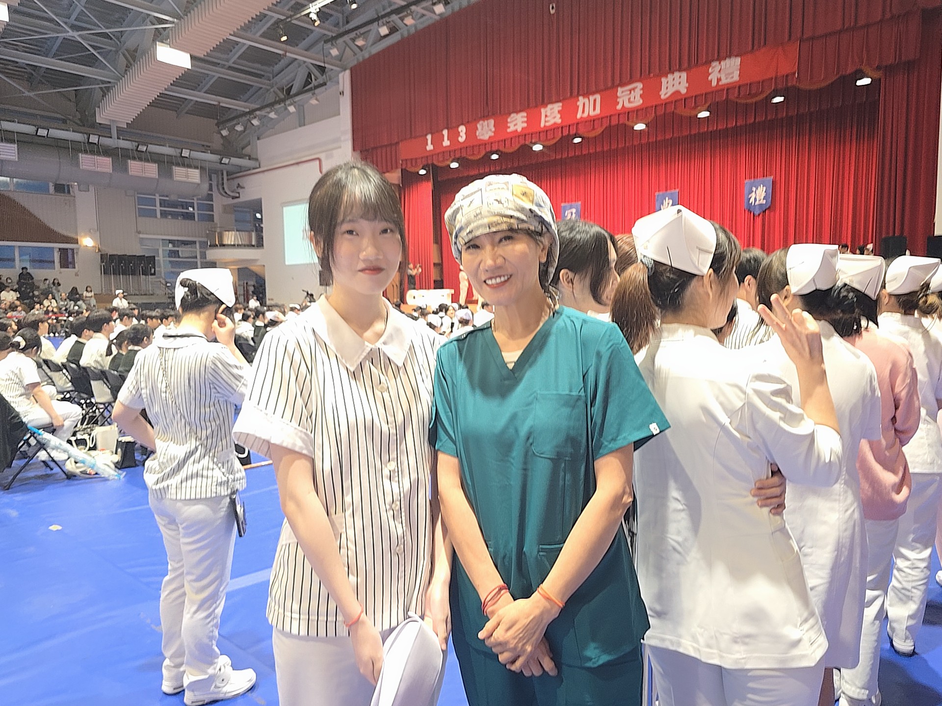 基隆長庚護理師陳麗華為自己女兒加冠 傳承「小護士」精神 4 495236557 29902271439364142 4753843803931631047 n