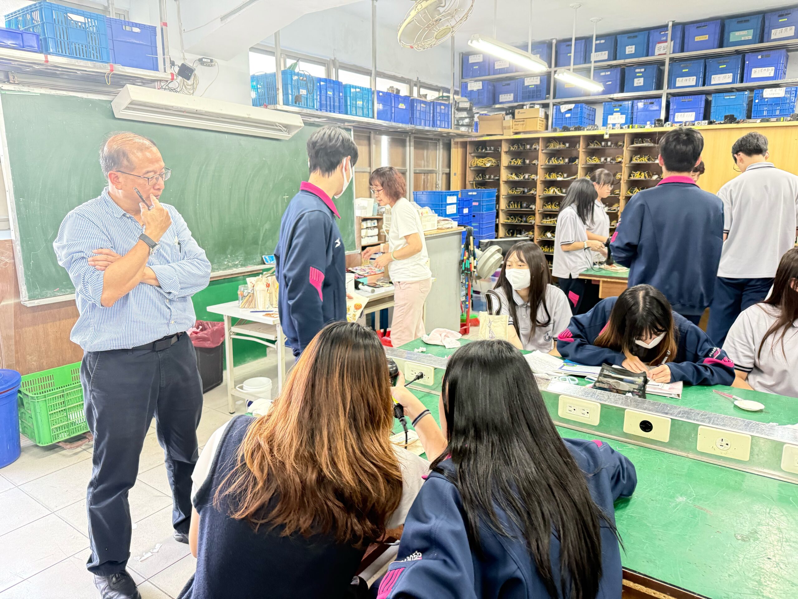 二信高中基電實習課程融入環境生命教育培養學生跨域素養 4 S 73162775 scaled