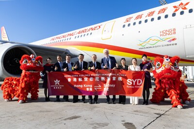 首航航班HX017於當地早上抵達悉尼國際機場，當地安排了傳統水炮禮及祝賀儀式